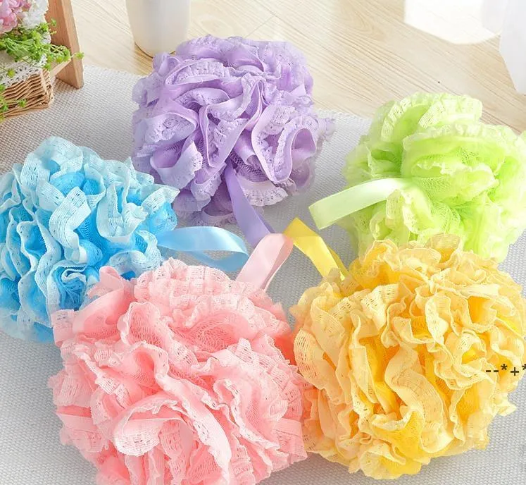 New100pcs / Lot Fashion Lace Mesh PUF Esponja Baño Spa Mango Cuerpo Ducha Scrubber Ball Colorido Baño Cepillos Esponjas ZZF12850