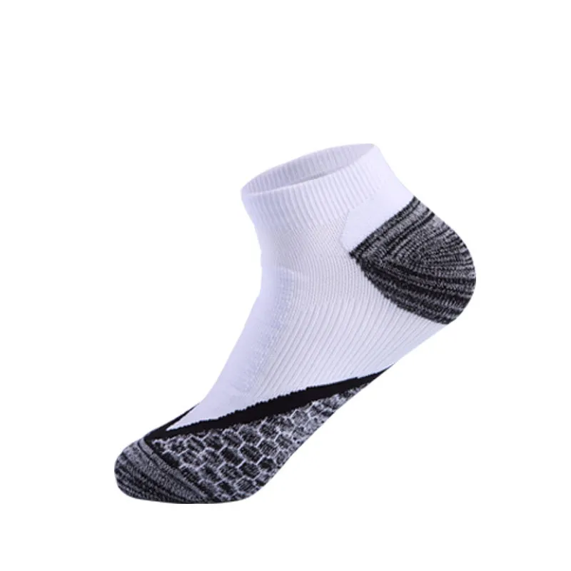 Höst Andningsbara Sport Basket Sockor Fritid Nylon förtjockad Running Sockings Short Style Handduk Solor Fukt Absorption Sweat Wicking Slang