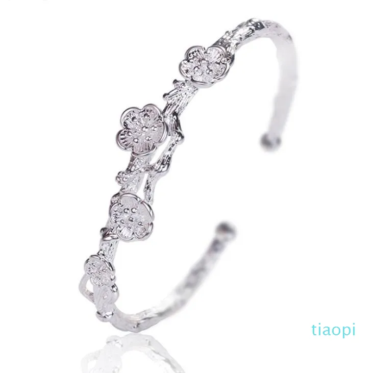 Elegante braccialetto da donna con fiore di pruno, braccialetto aperto, braccialetto con ciondoli placcati in argento, gioielli da donna, accessori per feste, bel regalo di compleanno