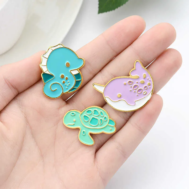 Cartoon Octopus marine animal enamel alloy Brooch student lovely seahorse turtle backpack cowboy Badge