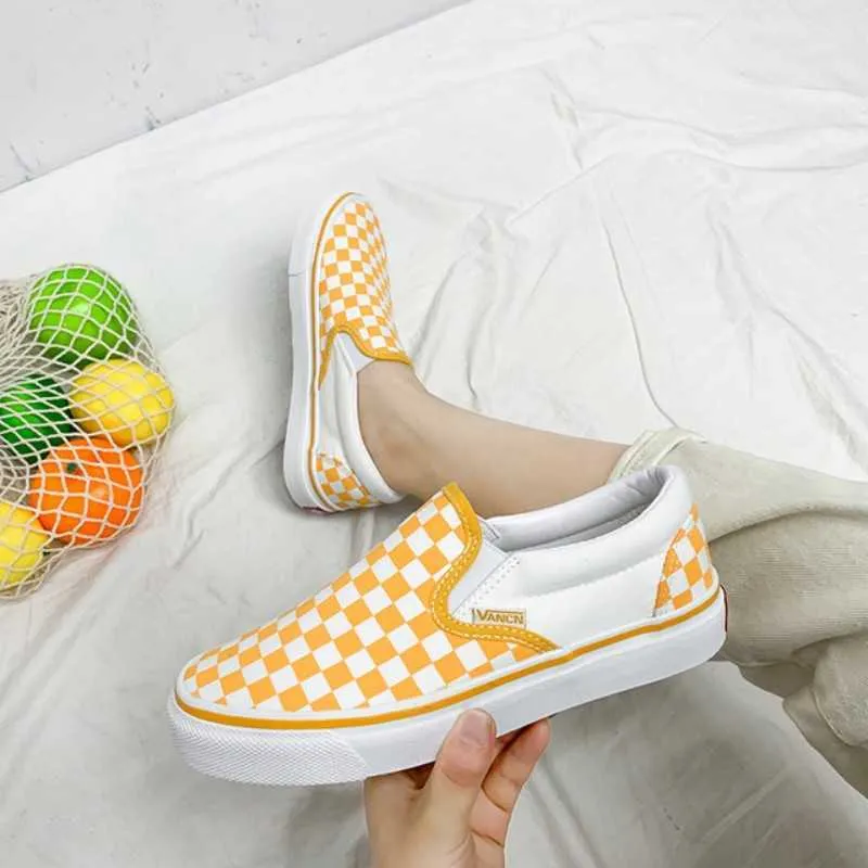 Retro Old Skool Men Women Authentic Skateboard Shoes Designer Women Girls Athletic Classic Checkerboard Vulcanized Canvas Shoes Y0907