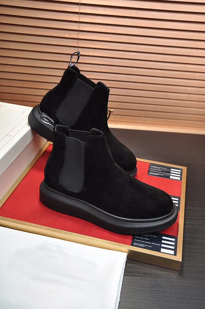 High Quality 2021 Men Ankle Boots Brand Designer Comfortable Genuine Leather Party Wedding Dress Shoes Casual Walking Martin Boots Size 38-44