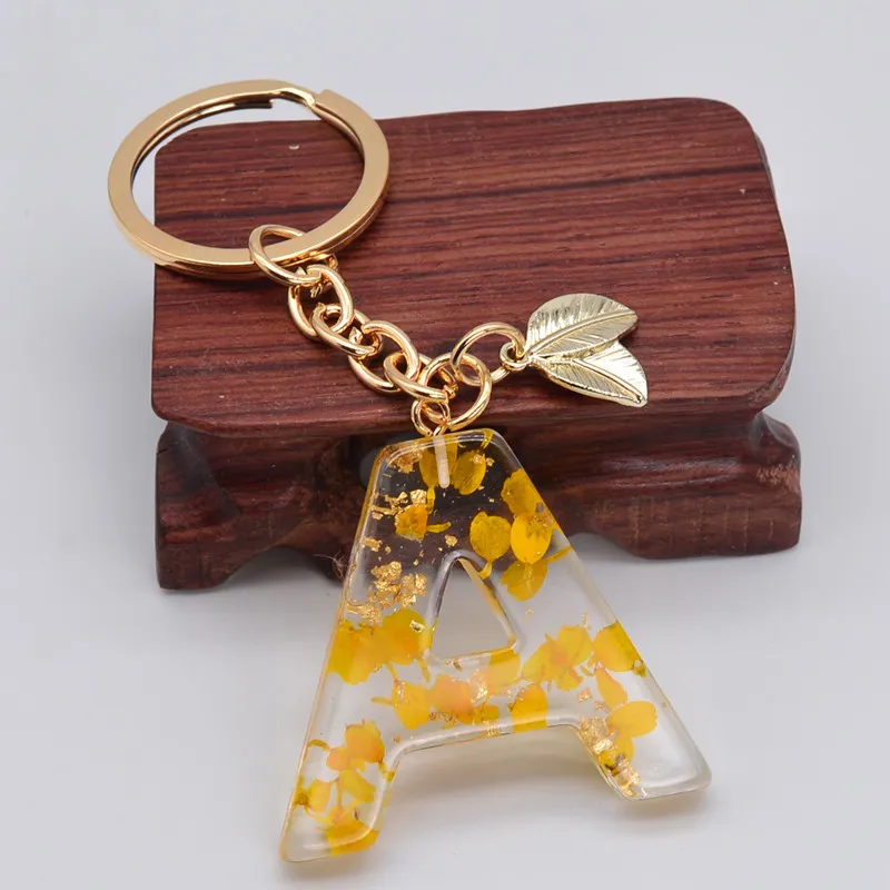 Dried Flower Petals English Letters Keychains for Women Cute Floral Design Car Key Rings Handbag Pendant Accessories Gift