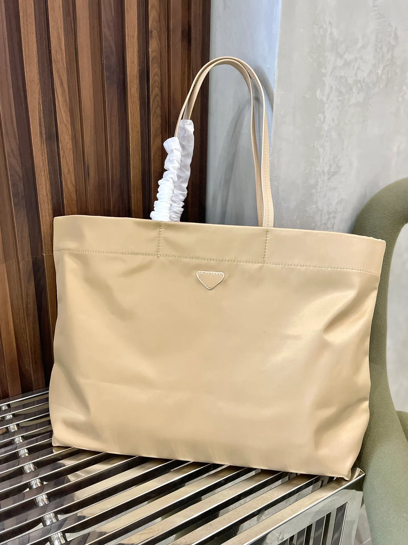 Dhgate nylon prada bag best sale