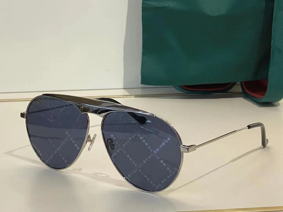 Top Quality Mens Solglasögon för kvinnor 0908 Män Sun Glasögon Mode Style Skyddar Eyes UV400-lins med väska