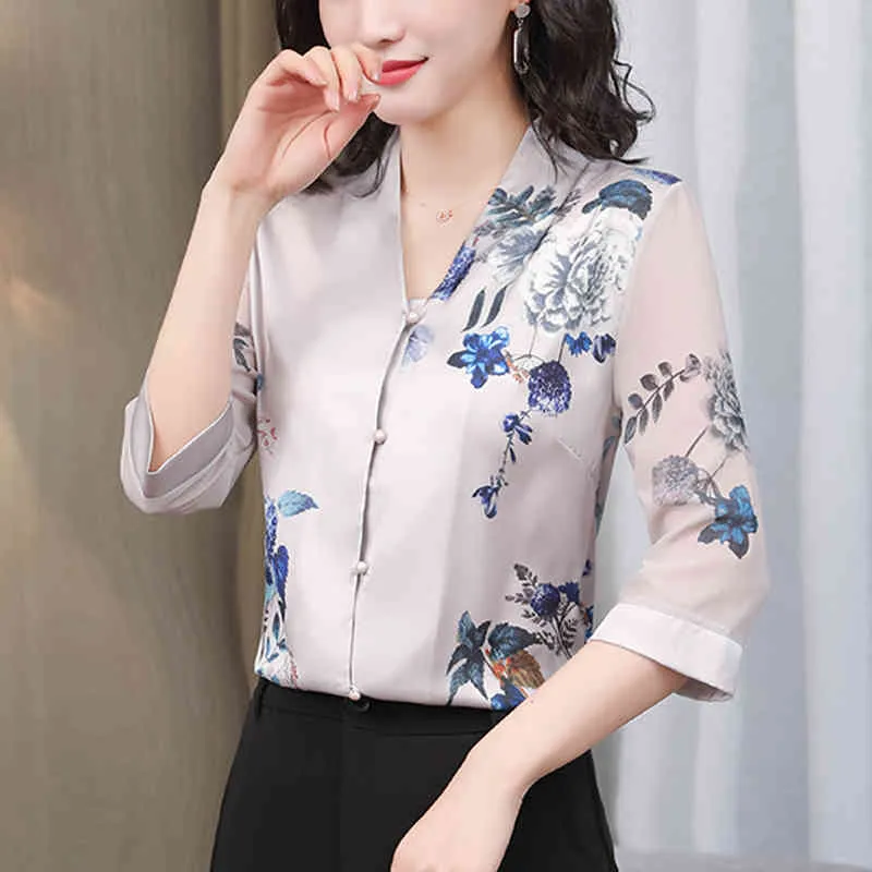 Koreańska jedwabna bluzka Kobiety Koszulki Kwiatowe Kobieta V Neck Top Plus Size Elegancka Satin Druku Szyfonowa Koszula 210427