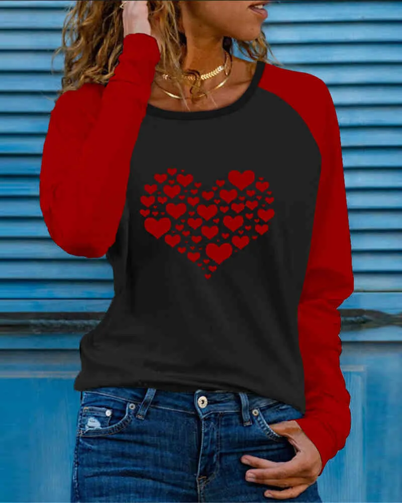 Saint Valentin Printemps Automne Femme Coeur Imprimer Top Tee Femme Col Rond Manches Longues Vêtements Dames Casual T-Shirt Nouveau 210415