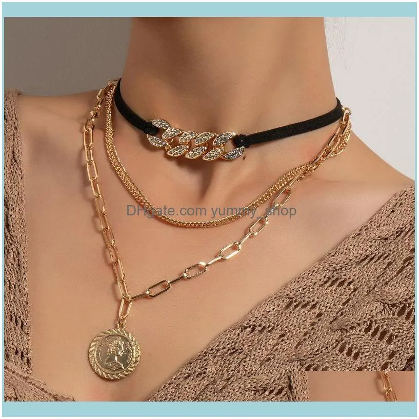 Crystal Chains Choker Necklace for Women Black Flannel Goth Cuban Chains Round Portrait Coin Pedants Necklace Jewelry Collar