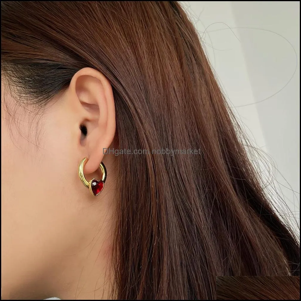 Paris Love Gem Earrings Gold-Plated High-End Stud Temperament Exquisite Small Fashion Trendy Retro Jewelry Accessories