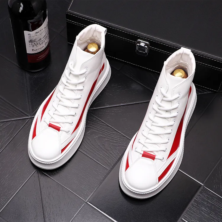 Flat Men's Top White Men Nouveau pour la broderie Chaussures de planche rouge Espadrilles