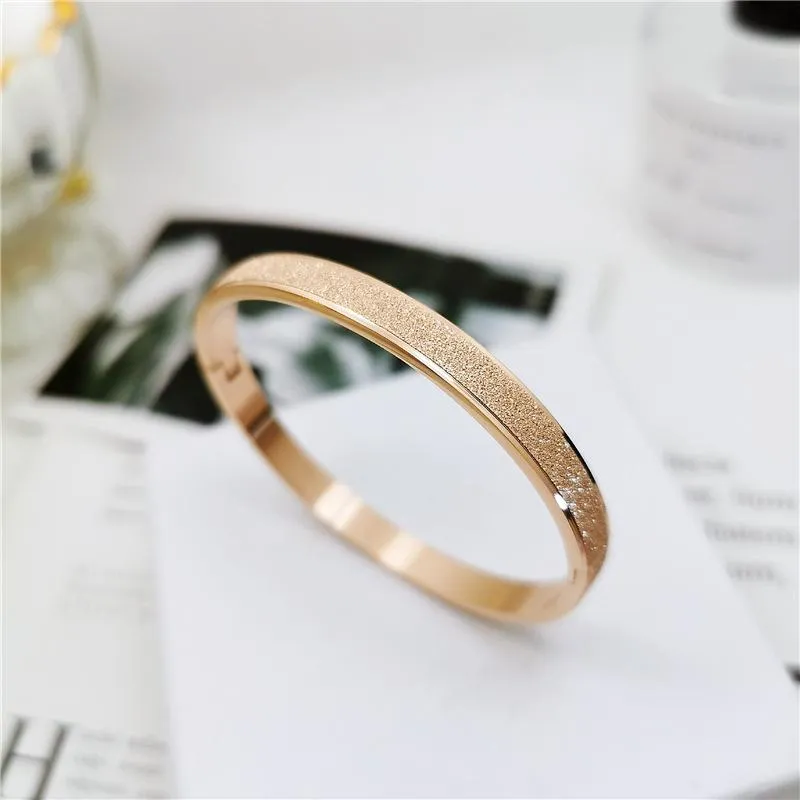 Brazalete de acero inoxidable para amantes de las mujeres, delicado, de alta calidad, sencillo, ancho, Color oro rosa de 18K, regalo para niña, joyería