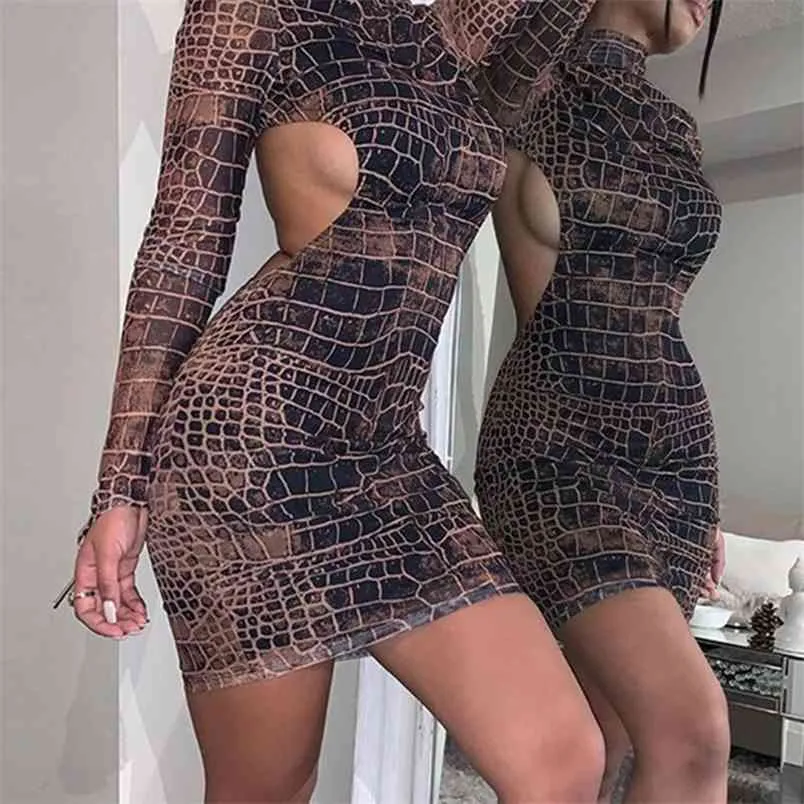 OMSJ Snake Snake imprimé Sexy Skinny Robe Femmes Party Party Tenue Tenue à manches longues Mini Bandage Vestidos Fall 210517