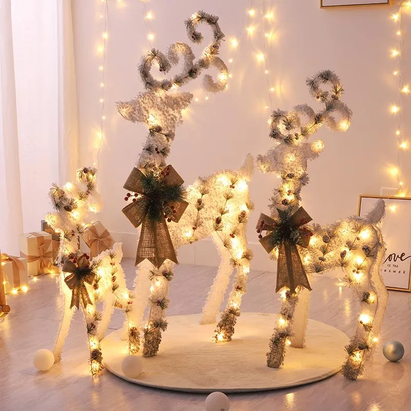 Juldekorationer 2022 År Dekoration Flocking Iron LED Light Elk Ornaments Tree Scene Room House Navidad
