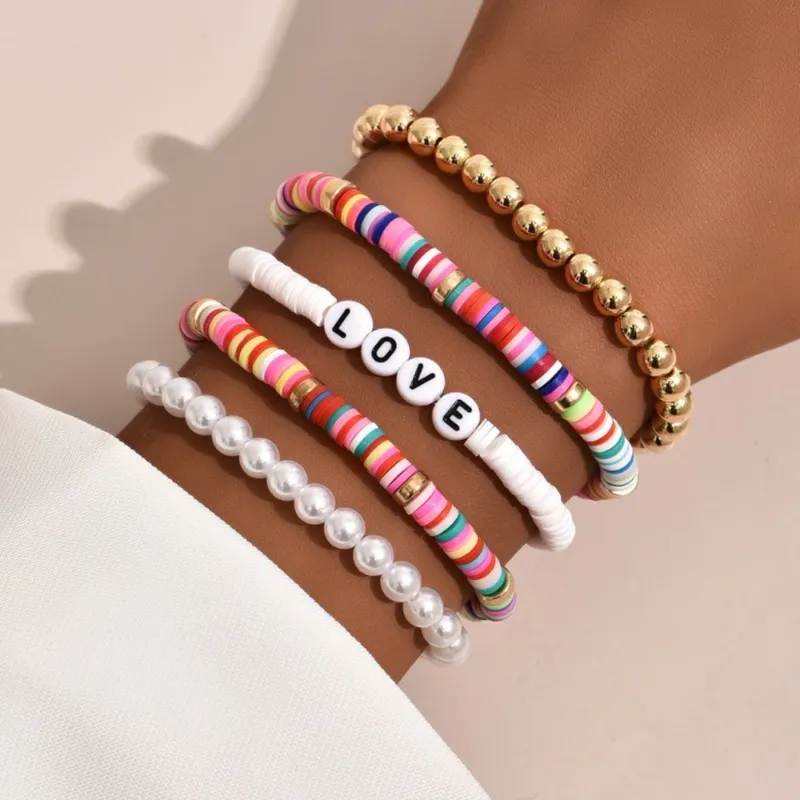 Pulseiras boêmias étnica colorido cerâmica macia temperamento retro pérola pulseira amor 5 peças em um conjunto