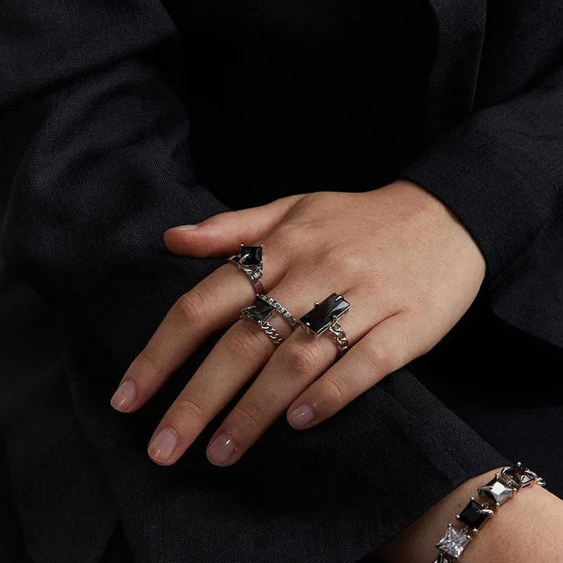 Cluster Rings Punk Fashion Geometric Rectangle Square Black Crystal Stone Ring Barock Metal Creative Simple Opening Knuckle Jewelry