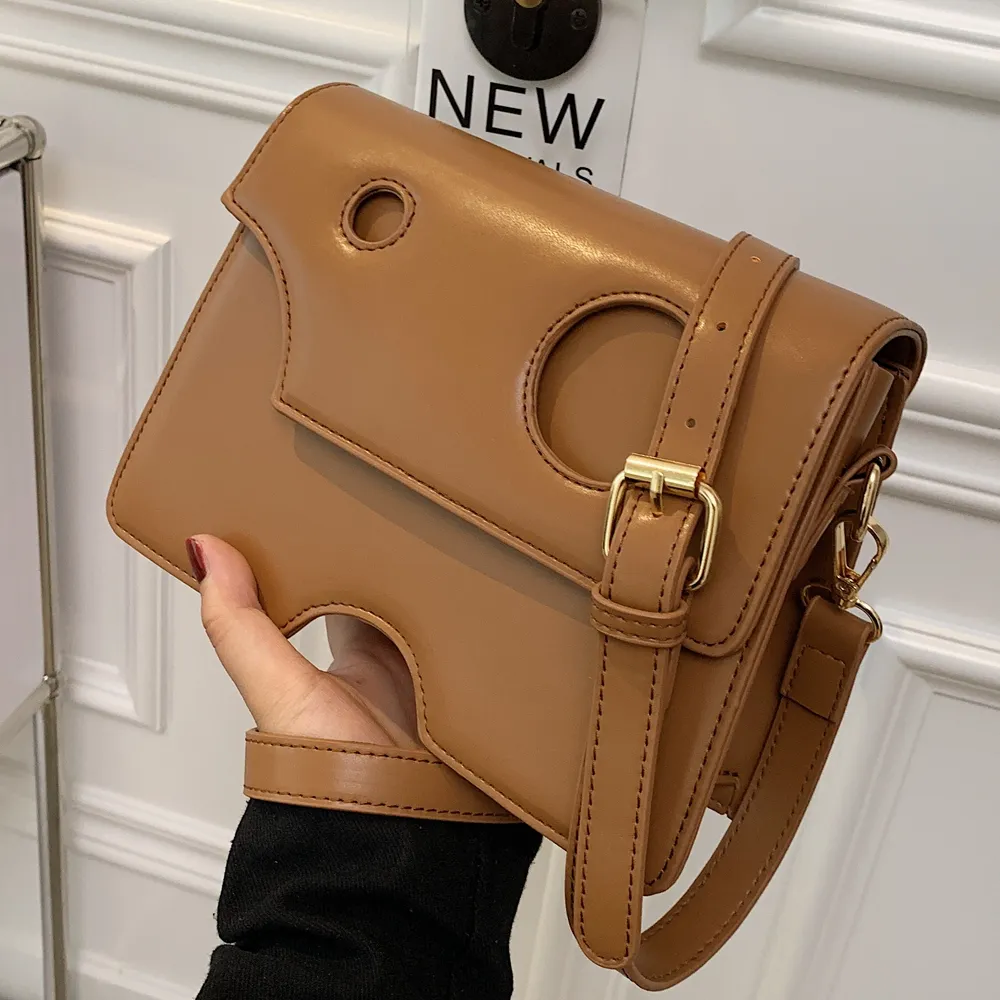 Rahat moda çanta peynir şekli çanta kadın delik markalı tasarımcı küçük crossbody çanta kadın pu deri