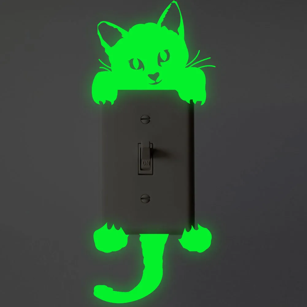 1pcs 만화 동물 고양이 룸 장식 빛나는 스위치 콘센트 벽 스티커 홈 장식 액세서리 벽 스티커