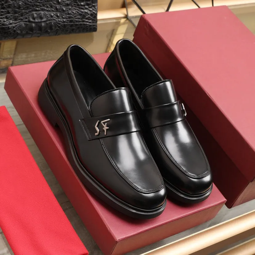 Scarpe eleganti da uomo Scarpe da ufficio casual di alta qualità per ufficio in vera pelle Designer di marca Oxford traspiranti con piattaforma Taglia 38-44