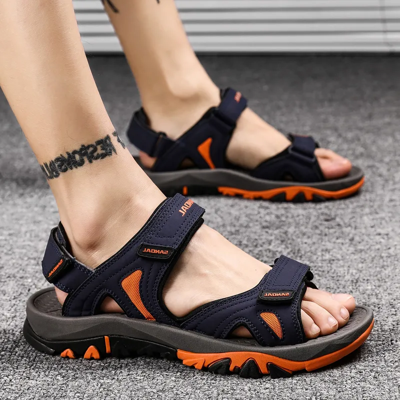 Top-Qualität für Herren und Damen, Sportschuhe, große Größe, grenzüberschreitende Sandalen, Sommer- und Strandschuhe, lässige Sandalen, Hausschuhe, Jugend, trendige, atmungsaktive Outdoor-Schuhcode: 23-8816-1