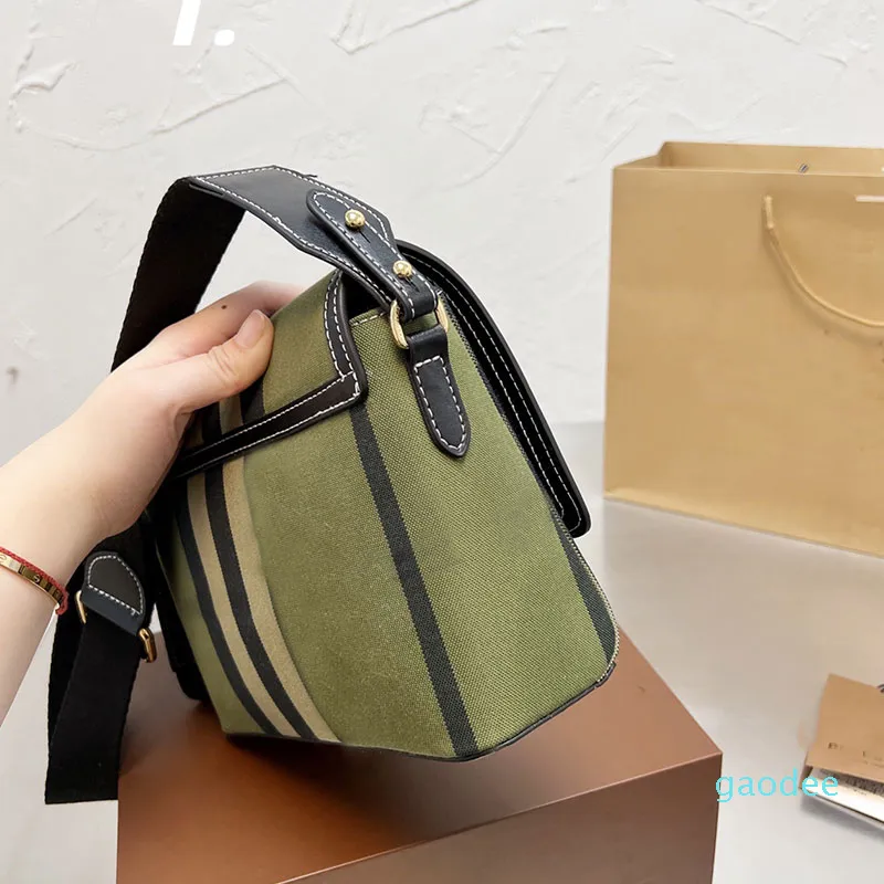 2022 Flip Mailbag Tasche Einzelnen Schulter Taschen Messenger Handtaschen Frauen Streifen Umhängetasche Handtasche Mode Klappe Leinwand