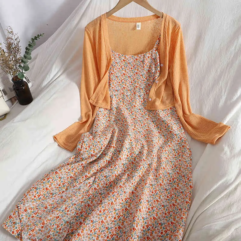 Korean two-piece V-neck cardigan top with sweet floral split beach dress base suspender for womens spring summer 210420