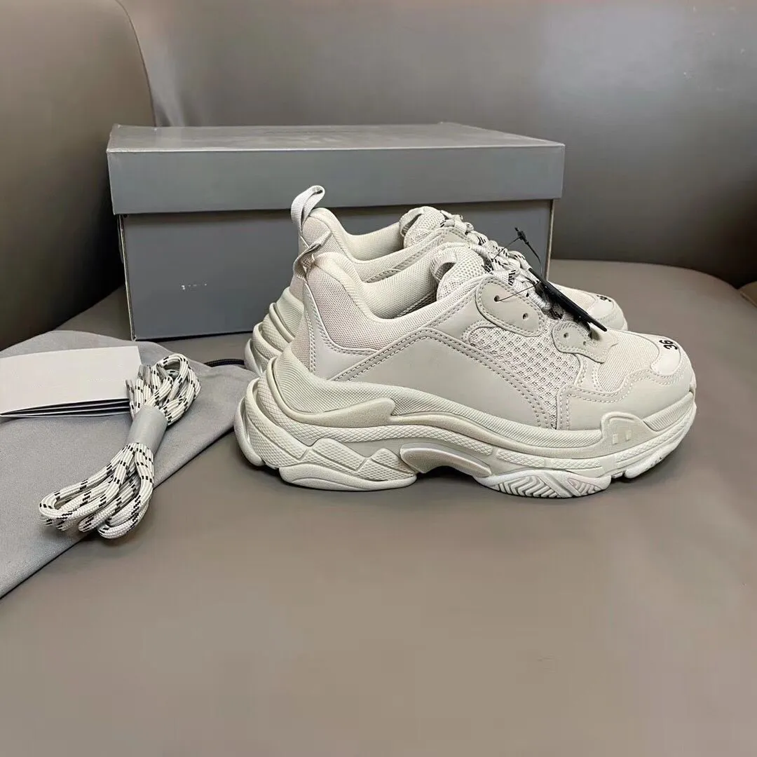Triple S Beige Trainer Uomo Donna Beige Sneaker Scarpe Robuste