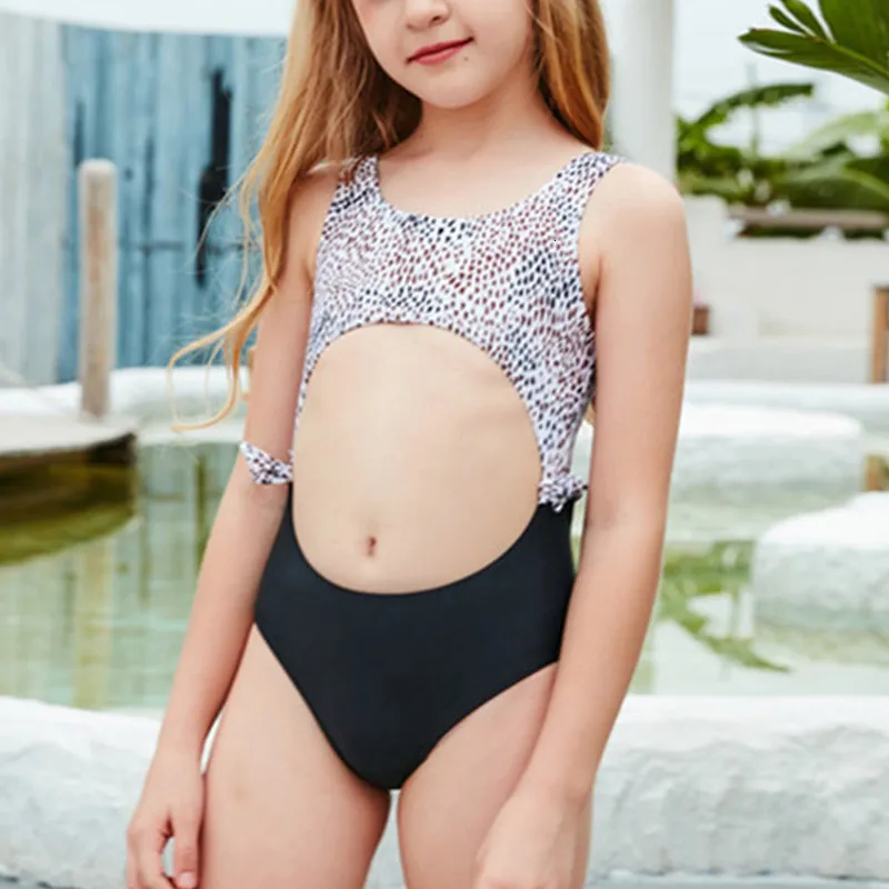 Leopar Baskı Mayo Yumuşak Mayo Çocuk Banyo Takım Elbise Oymak Tasarımcı Tek Parça Takım Elbise 2021 Kız Beachwear
