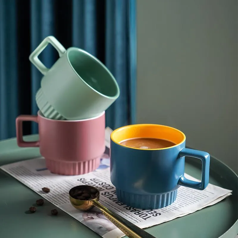 マグカ350ml北欧の手作りのセラミックコーヒーマークスタックカップクリエイティブホーム朝食牛乳シンプルなオフィスの花ティーカップ