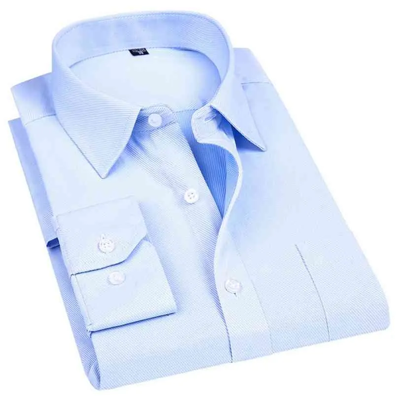 Gli uomini vestono la camicia a maniche lunghe Stilista di moda di marca Abbigliamento maschile solido di alta qualità Camicie da lavoro fit bianco blu nero 4XL 210626