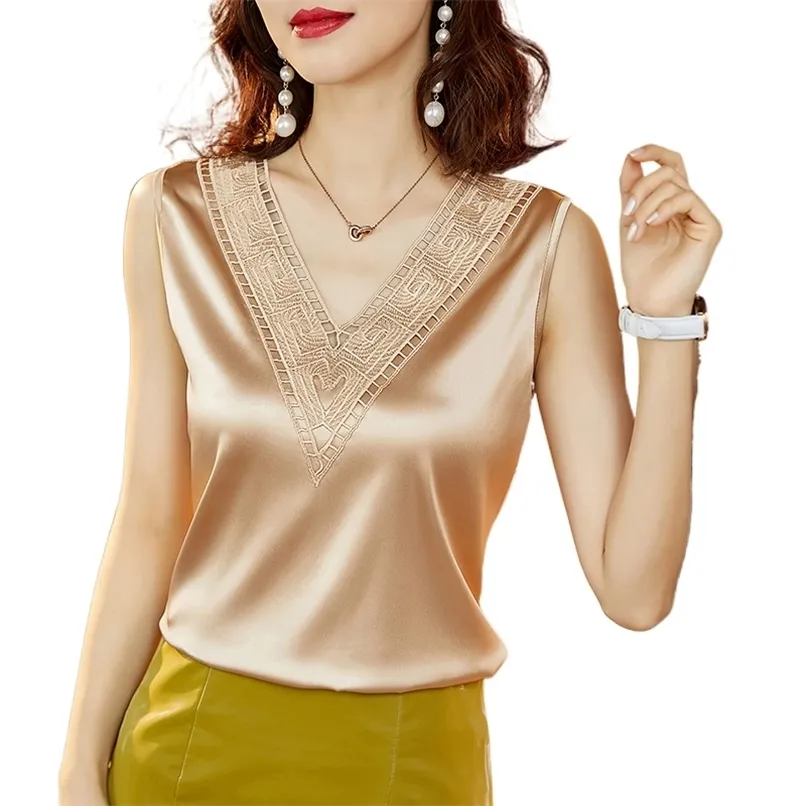 韓国のシルクの女性のブラウストップス女性サテンシャツ刺繍レースVネック弾性210520