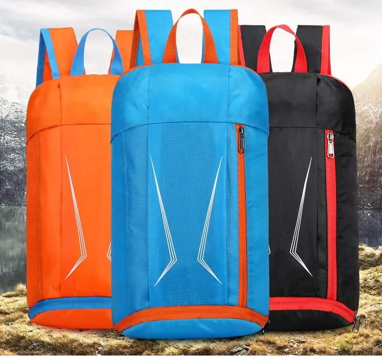 Ny Solid Folding Backpack Ultra Light Shoulder Bag Vikbar Rese Vandring Camping Ryggsäck Folded Totes Portable Sport Gym Storage Väskor