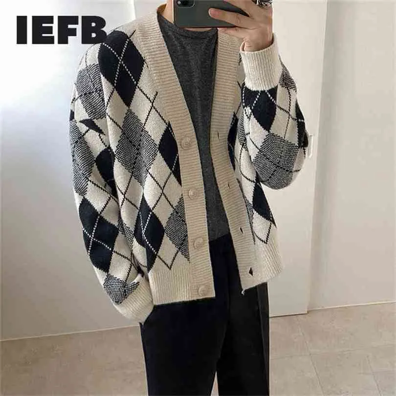 Iefb plaid krinted cardigan tröja män koreanska mode våren höst ytterkläder casual v-hals kläder vintage överdimensionerad 9y4523 210918