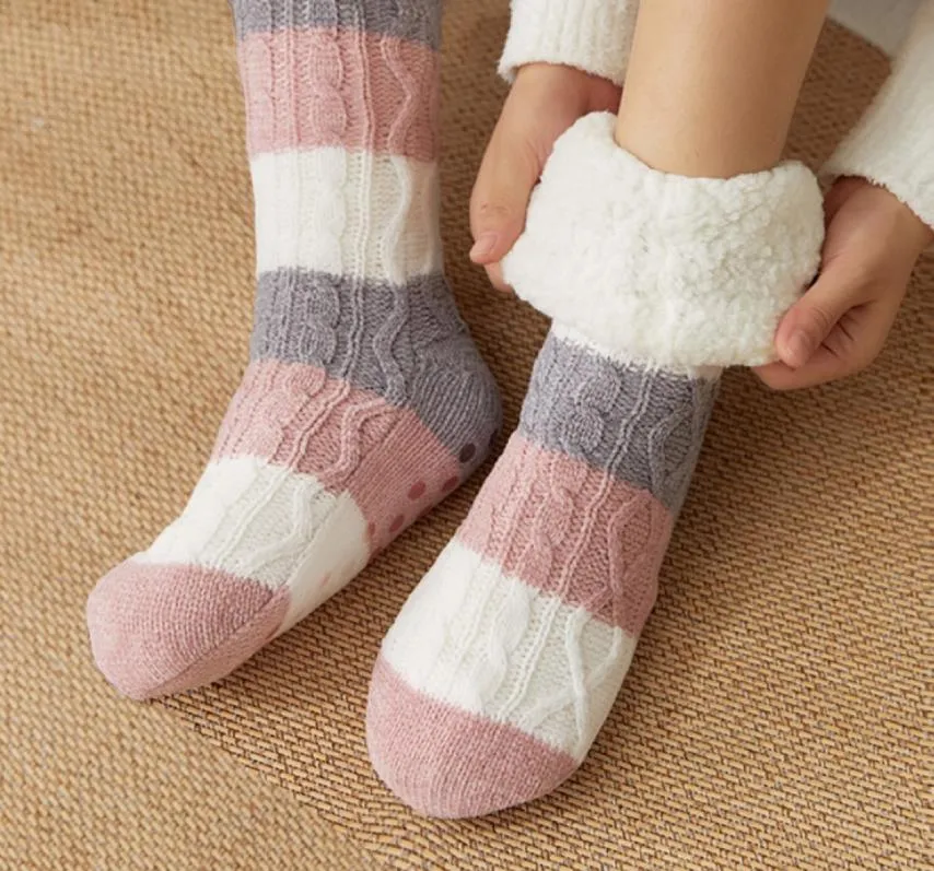 Fuzzy Anti-Slip Socks for Women Girls Non Slip Slipper Socks with Grippers,  Cozy Slipper Socks Gifts For Women