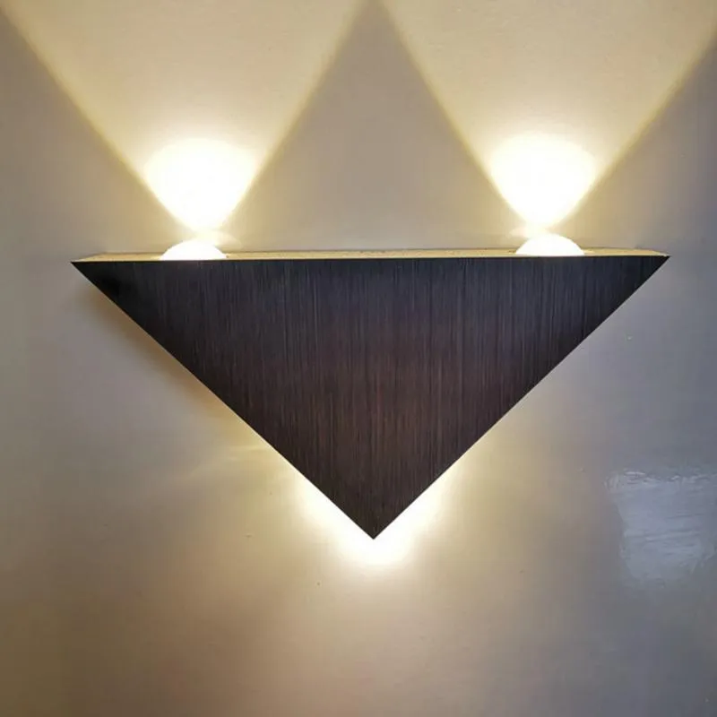 Lámparas de pared a prueba de agua 3W Interior Exterior Aluminio Triángulo Luz Patio Porche Corredor Dormitorio Aplique Lámpara