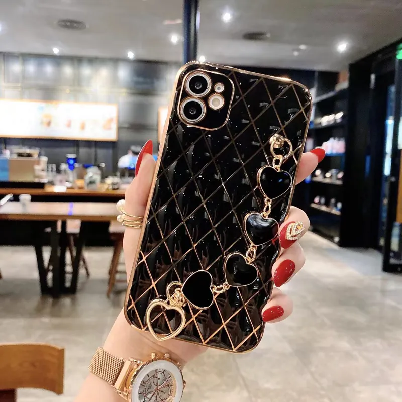 Lambskin 6D Electroplated Lattice Camera Lens Protection TPU Falls with Heart Strap for iPhone 13 12 11 Pro Max XR XS X 8 Plus Samsung S21 S22 Ultra A12 A32 A42 A52 A72 A02S