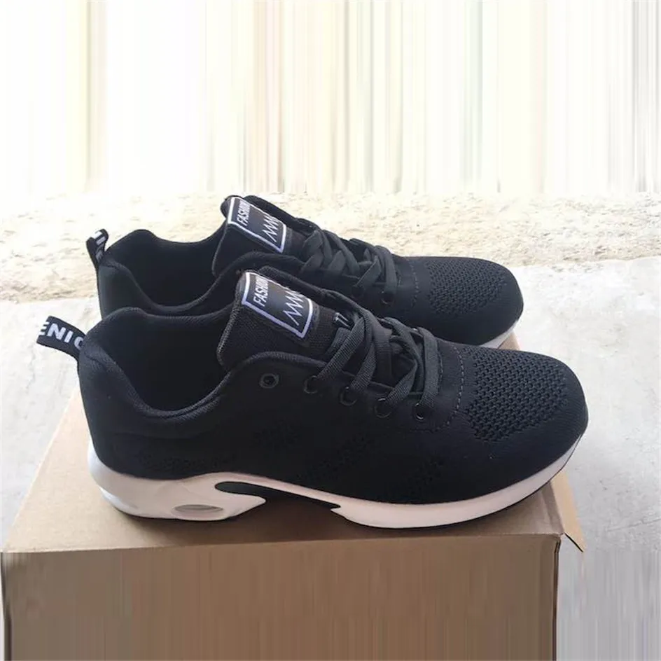 2021 Kadın Çorap Ayakkabı Tasarımcı Sneakers Yarış Koşucu Eğitmen Kız Siyah Pembe Beyaz Açık Rahat Ayakkabı En Kaliteli W53