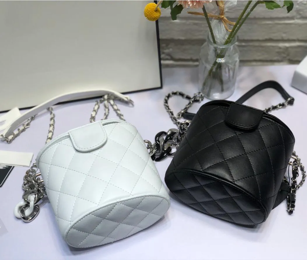 Top 5A high quality designer handbags 1:1 style makeup bag luxury genuine leather ladies Fashion White Black shoulder bags messenger strap wallet large capacit