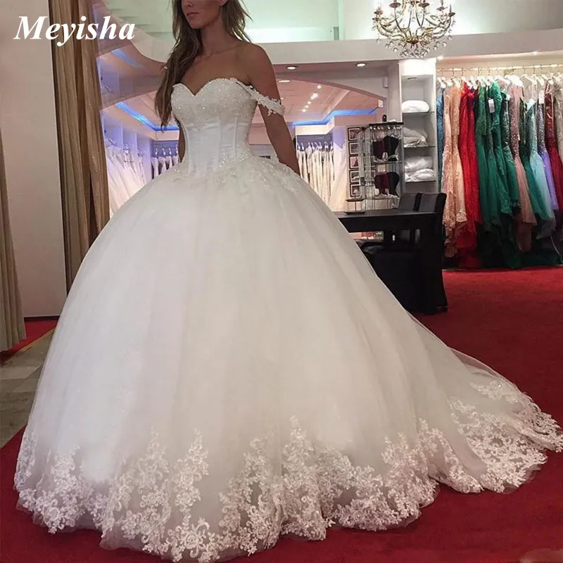 Zj9152 rendas apliques vestido de baile fora do ombro vestidos de casamento 2021 querida frisado princesa vestido de noiva plus size