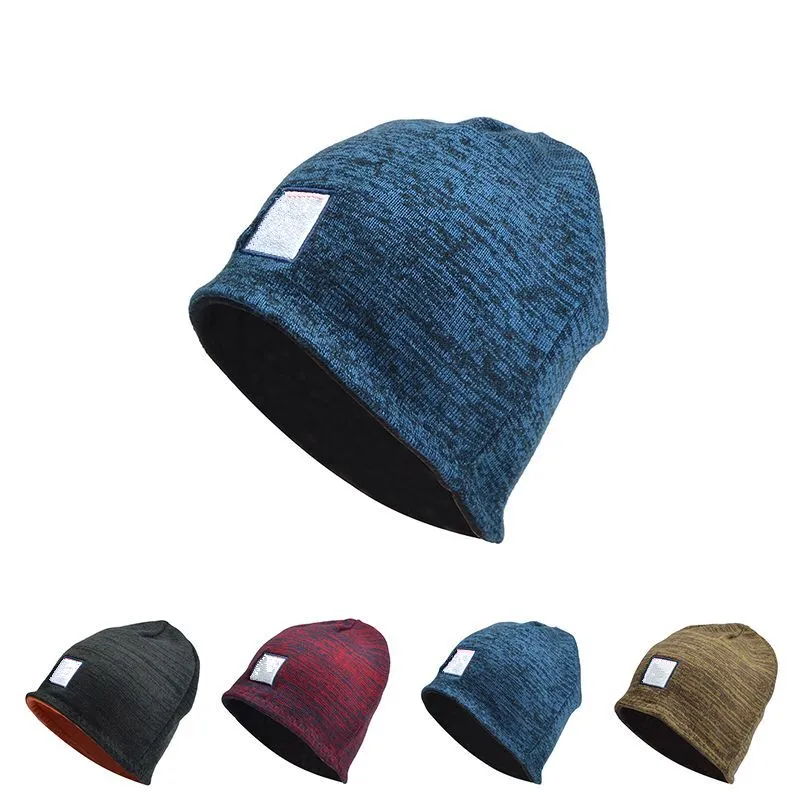 Män designers beanie hattar lyx stickad keps höst vinter varm ull solid färg hatt kvinnor skalle kepsar