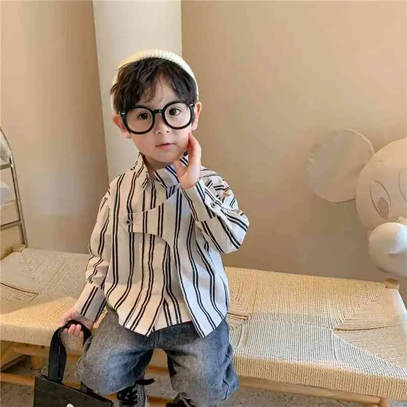 ファッション韓国のシックな男の子女の子ストライプ長袖薄いシャツ春夏の子供不規則なカジュアルトップス服210713