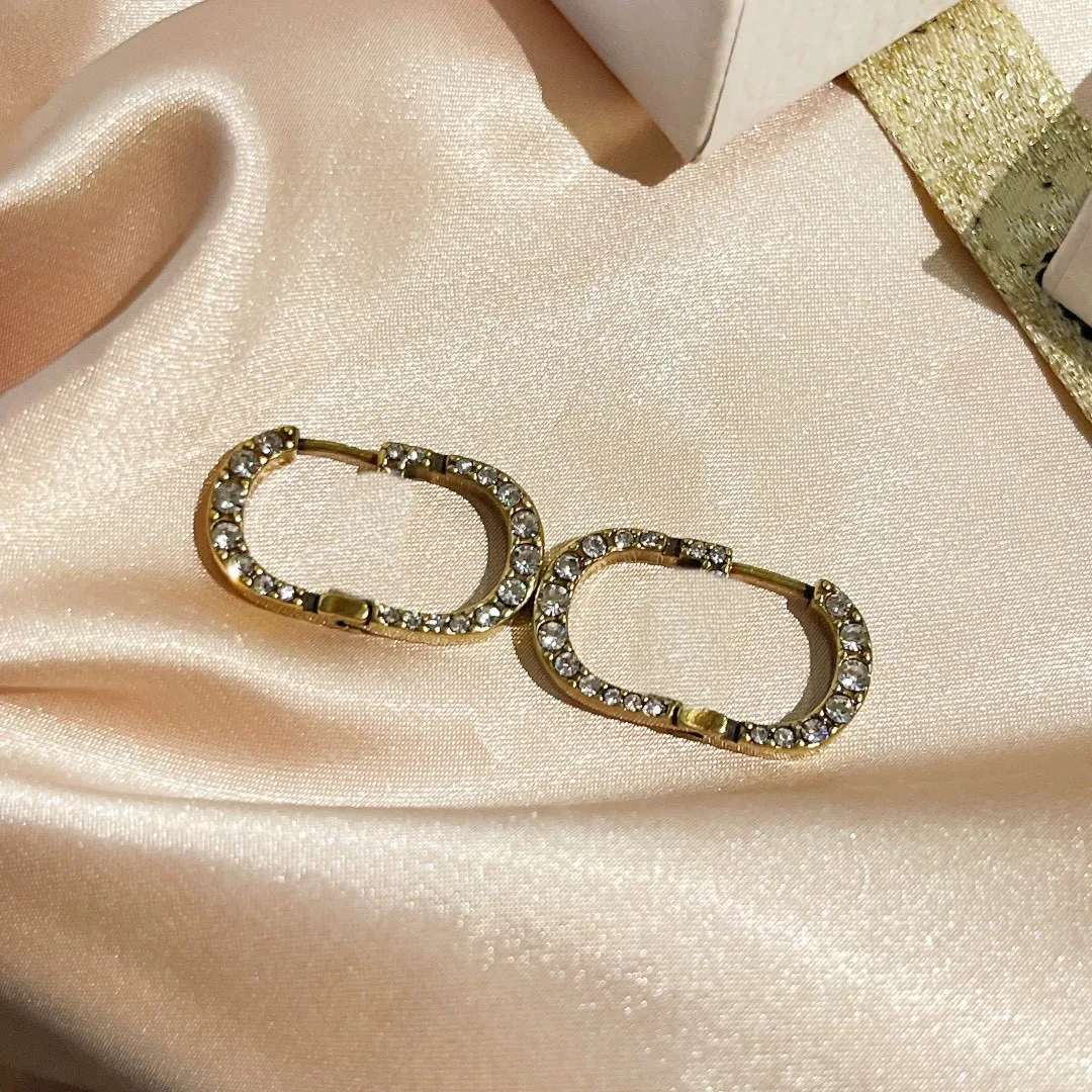 Pendientes de diamante de moda retro NUEVA letra Material de latón oro 925 Plata Aguja Mujeres Pendientes Suministro NRJ