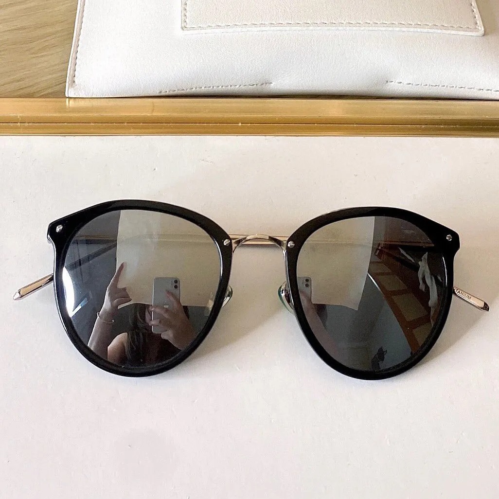 SK881 Sunglasses For Unisex Fashion Pure Titanium Plated With 18K Gold Round Frame Everyday Glasses Sheet Combination Random Box