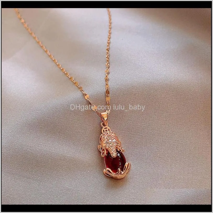 titanium steel anti fading anti allergy rose gold transfer zhaocai pendant necklace female red crystal clavicle chain