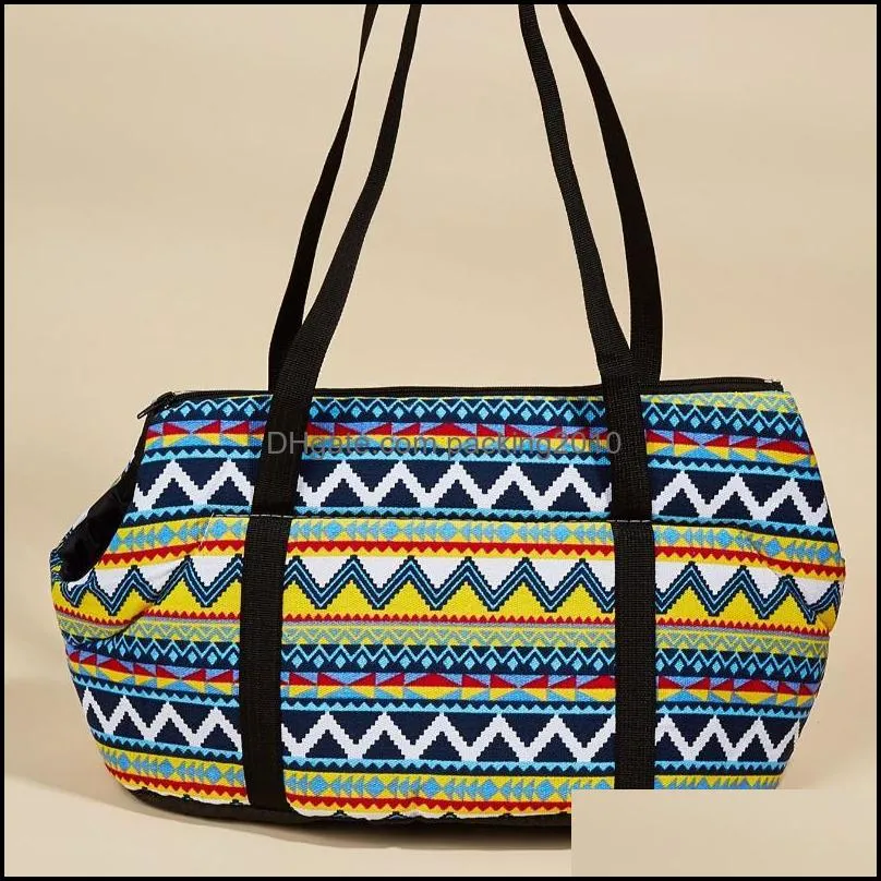 Pet Travel Bag Outdoor Travel Comfortable Breathable Shoulder Backpack