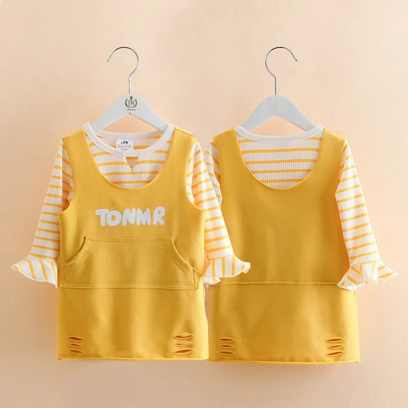 Wiosna Jesień Moda 2 4 6 8 10 lat Baby Striped Tank Dress + Butterfly Sleeve T-shirt 2 Sztuk Szkoły Dzieci Dziewczyny Zestaw Kieszonkowy 210529