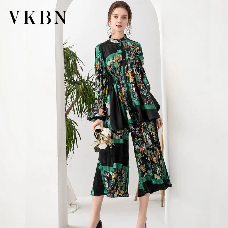 VKBN été deux pièces ensemble haut et pantalon grande taille taille élastique manches évasées imprimé fleuri pantalon survêtements femmes plis 210507