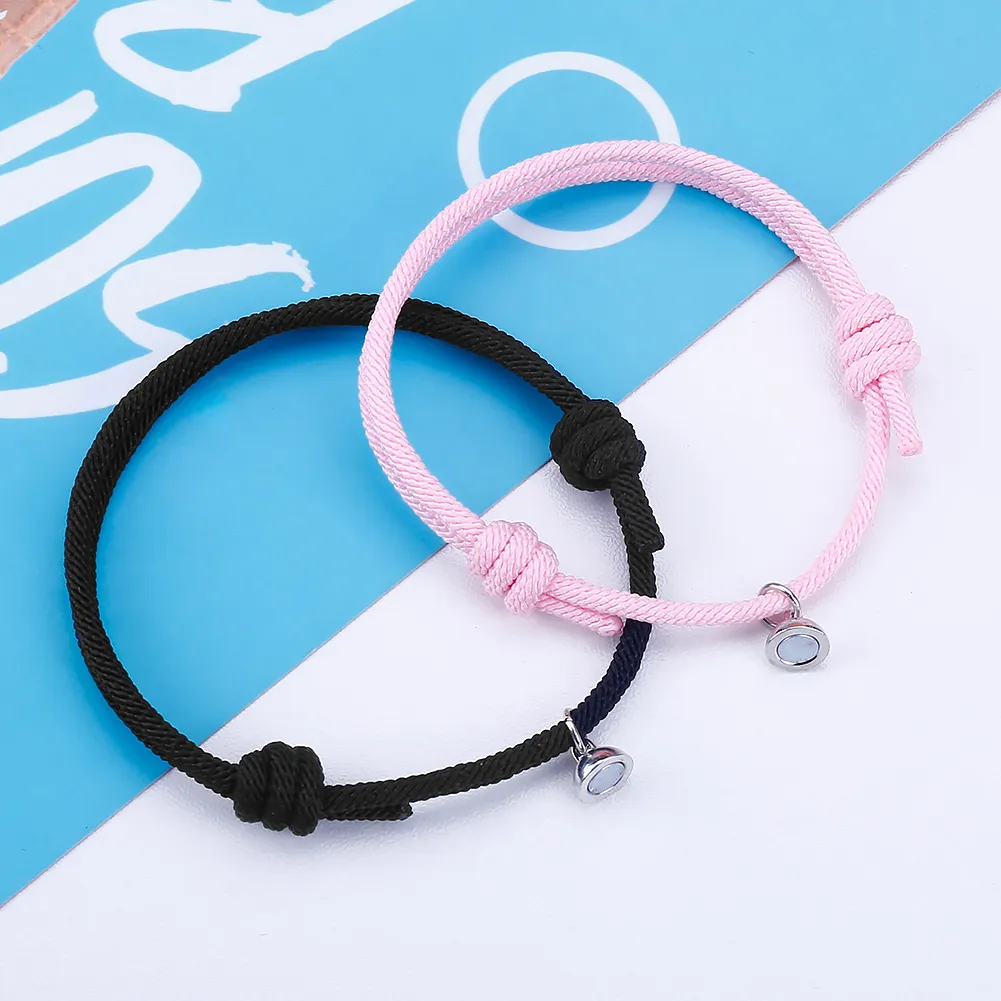 2pcs / Set Aimant Attire Couple Bracelet Bijoux Réglable Élastique Corde Bracelets Amant Cadeau pour Femmes Hommes