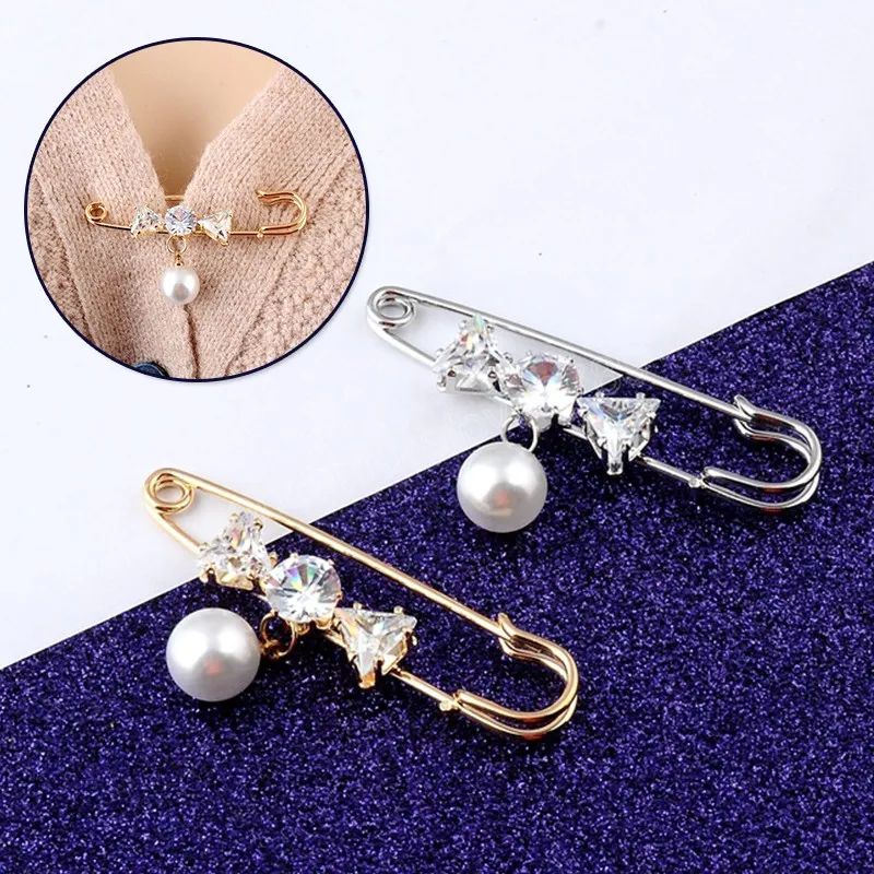 Retro Pearl Brooches for Women's Clothing Cardigan Sweater Blouse Shawl Clips Shirt Collar Rhinestone Badge Buckle Accessories