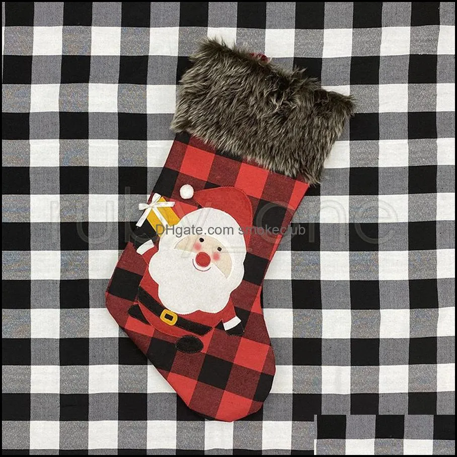 Christmas Stockings Plaid Socks Santa Claus Xmas Stocking Gift Bag Cute Christmas Tree Ornaments Party Christmas Decorations RRA3457