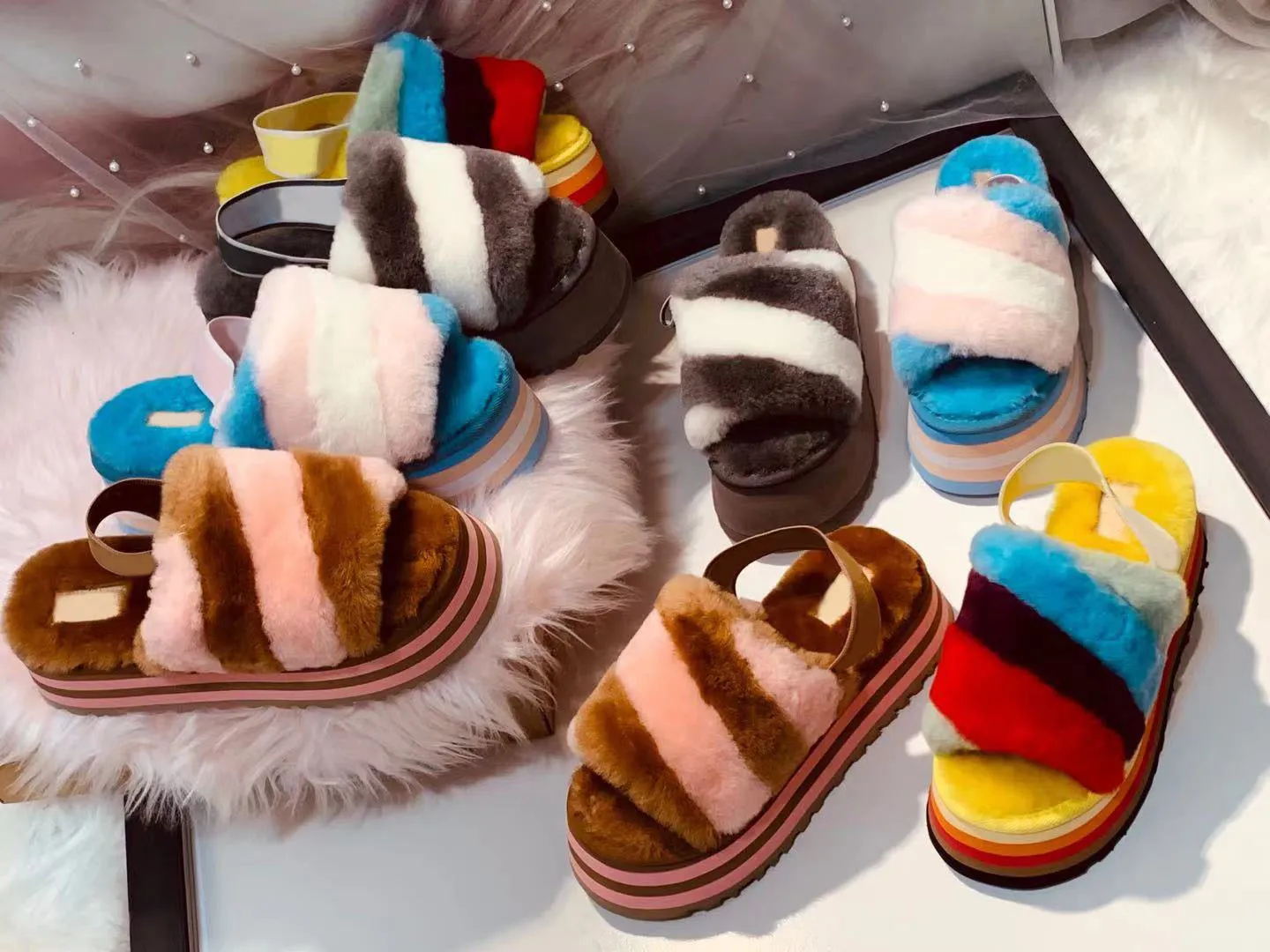 Villus fluffy 2025 casual flat sandals